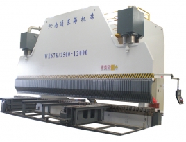 WE67K-2500/12000 CNC Press Brake